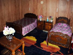 The Mughal Sheraton Houseboat Otel Durgjan Dış mekan fotoğraf